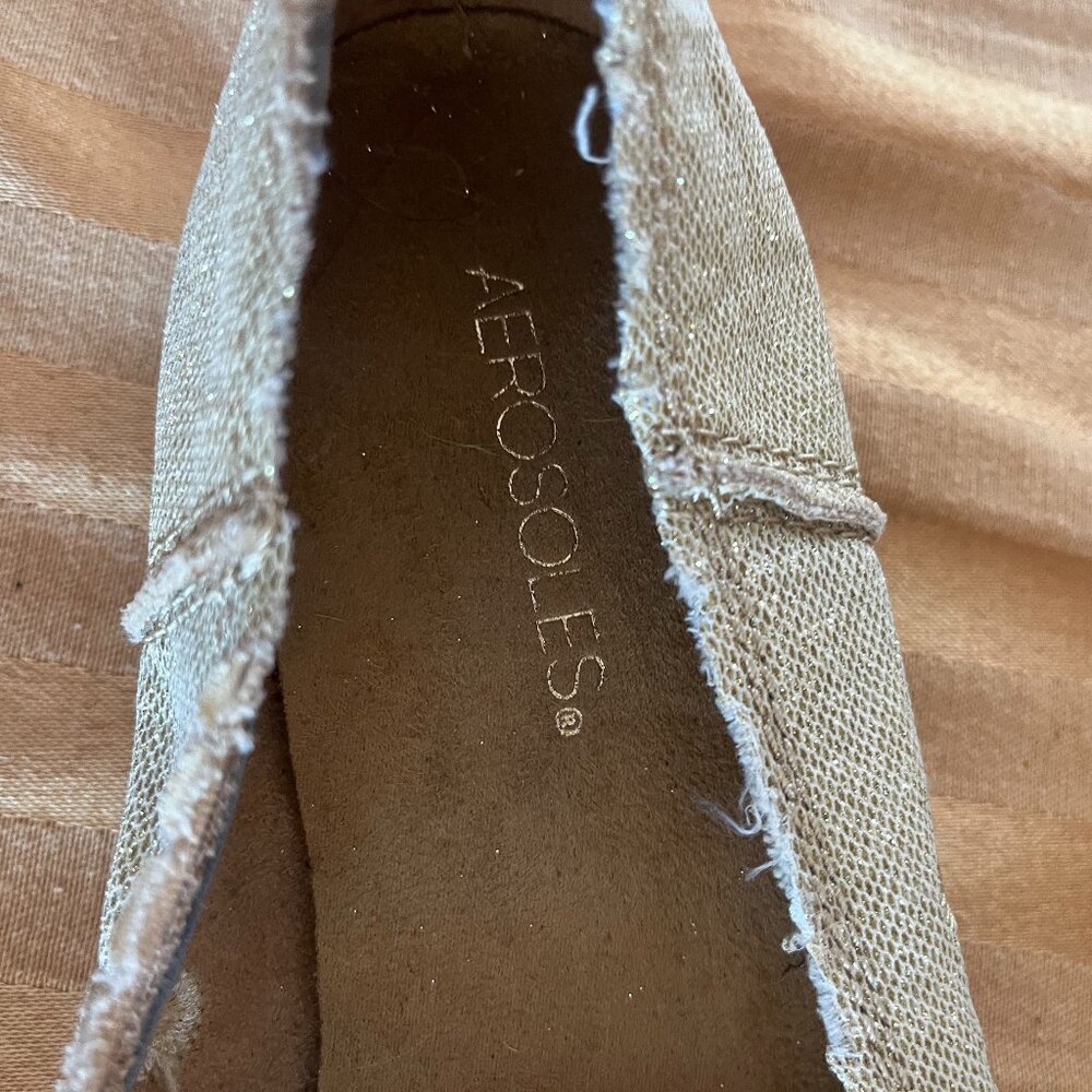 Tan Aerosoles Size 11!! - Picture 2 of 8